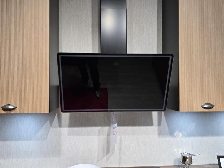 Modern  mit Muschelgriff in "Stäbchenoptik"