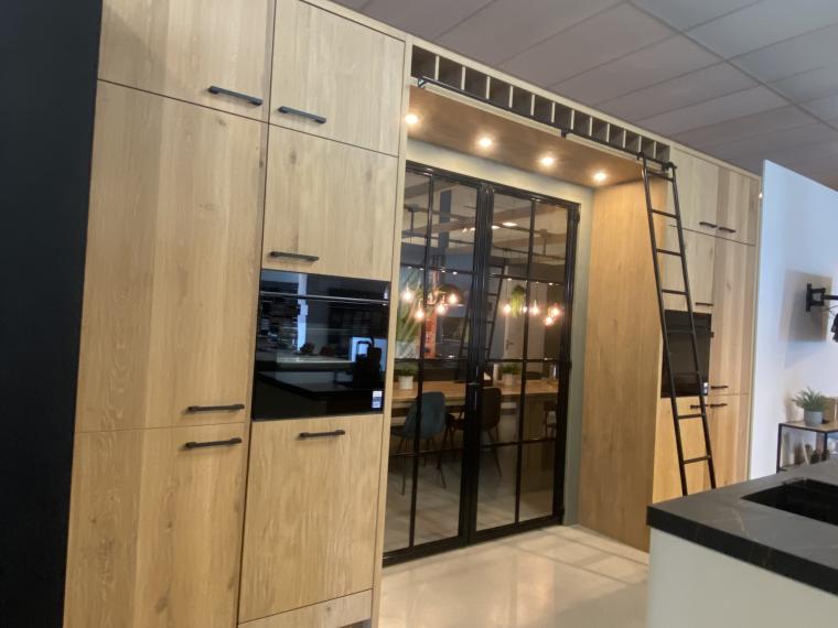 Unieke, landelijk moderne keuken