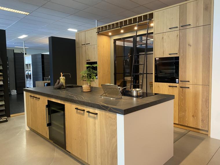 Unieke, landelijk moderne keuken