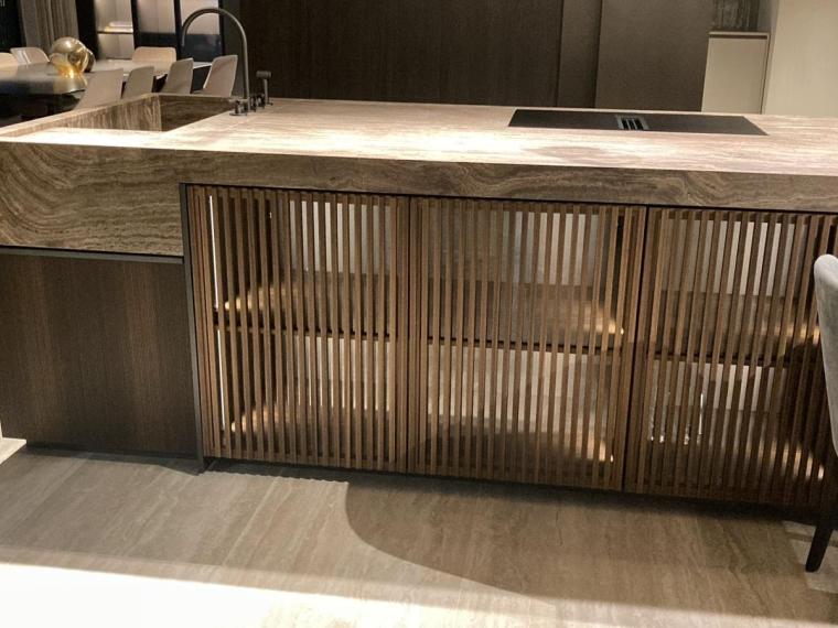 Exclusieve showroomkeuken (eiland) – Molteni & Dada