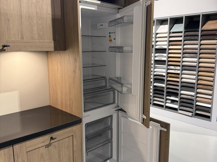 Punto houtlook keuken inclusief composiet werkblad &  Etna apparatuur
