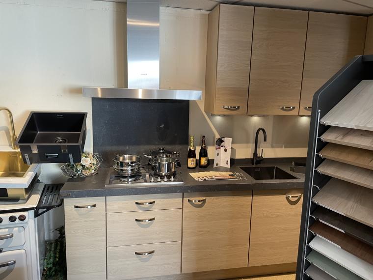 Rechte keuken in Wild eiken van 321,5 cm