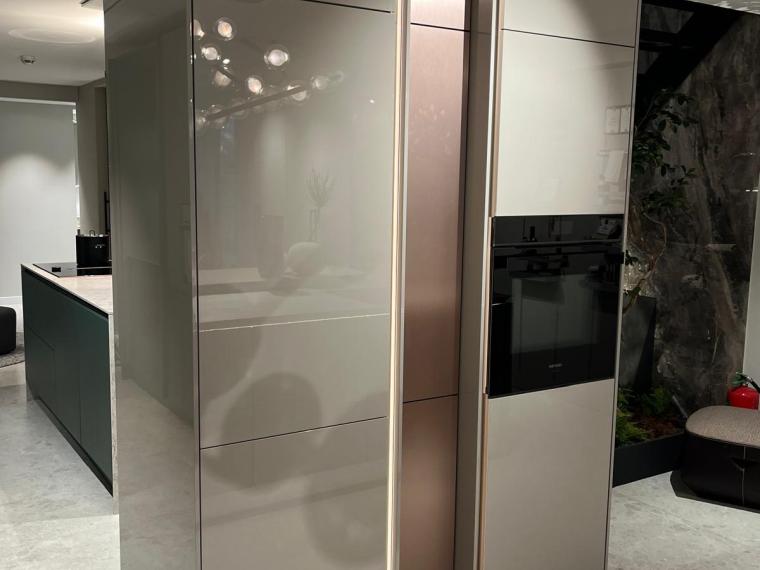 SieMatic Pure SLX - Kiezelgrijs met Roségoud