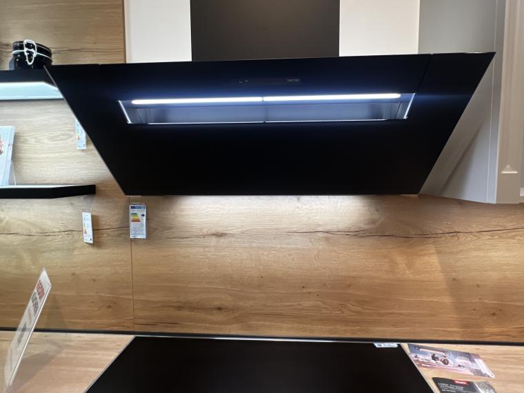Landhausküche mit hochwertigen Geräten