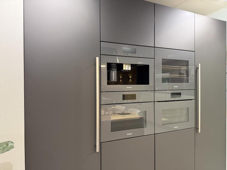 Leicht-Miele-Dekton