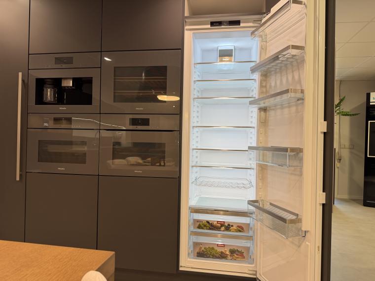 Leicht-Miele-Dekton