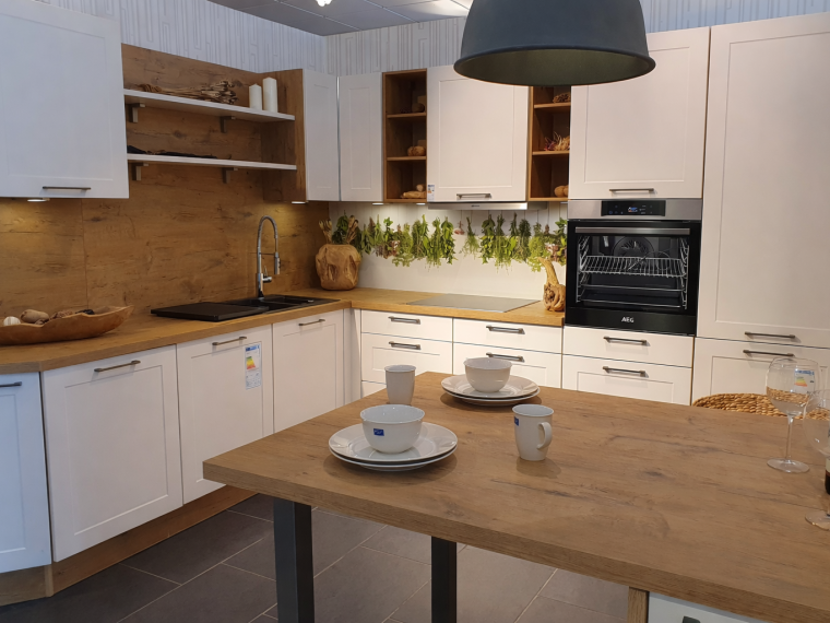 IP 4250 Moderner Landhaus mit allem was gut ist 826