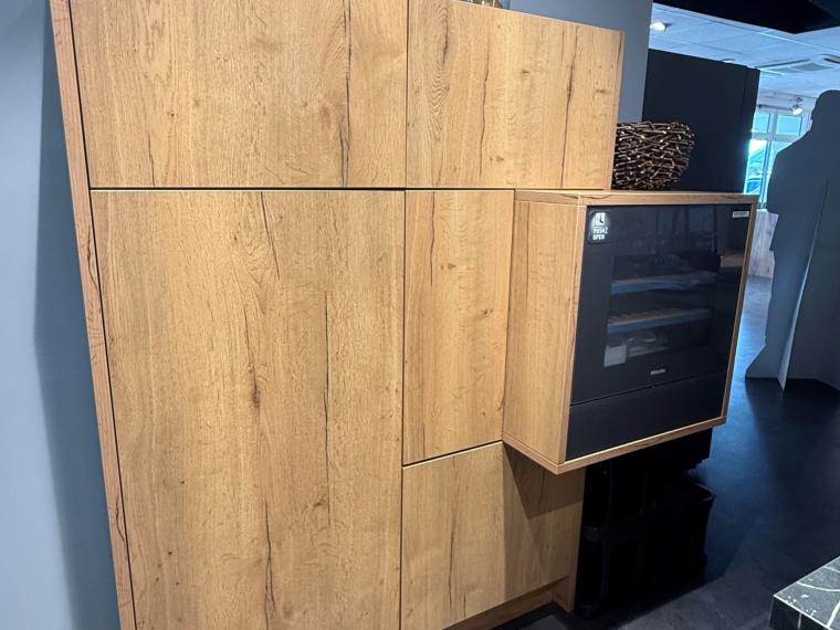 Modernes Design trifft Alteiche Natur