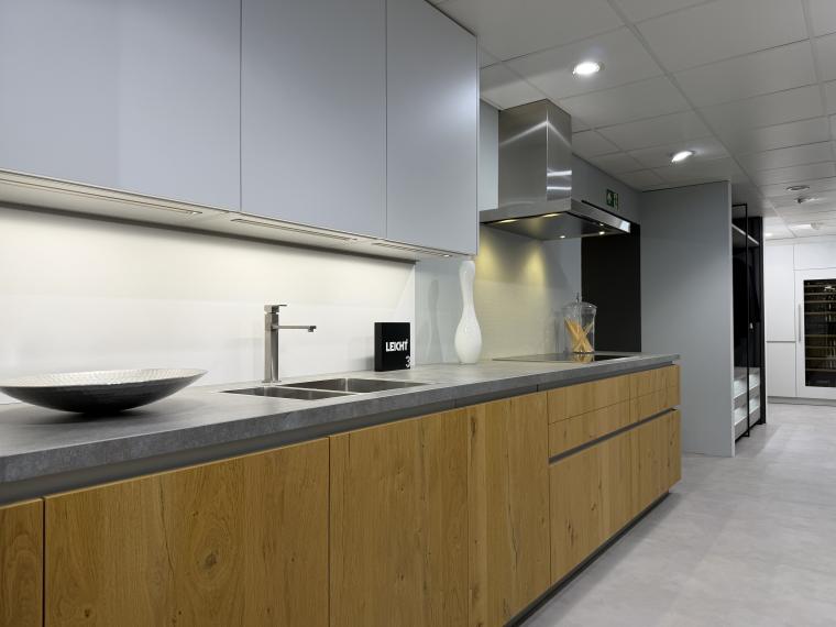 Luxe LEICHT showroomkeuken | Miele & Siemens | Dekton | Eiken