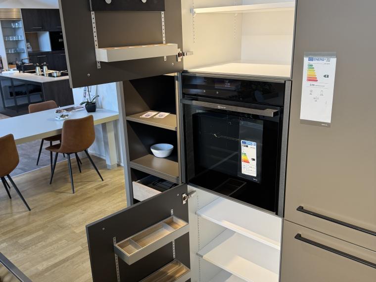 SC 41 Designinsel mit warmgewalzter Edelstahl-Arbeitsplatte