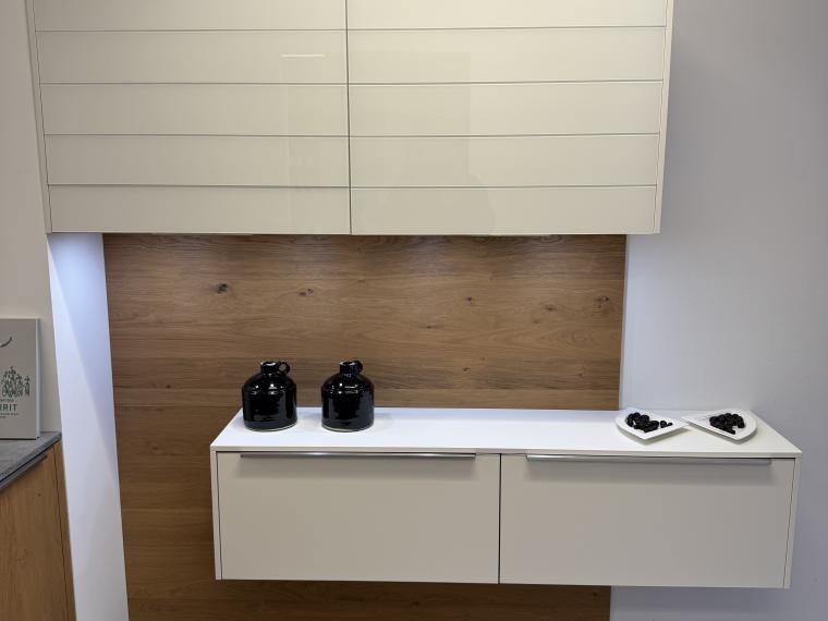 AV5082 Wildeiche Hell Echtholz trifft modernes Design