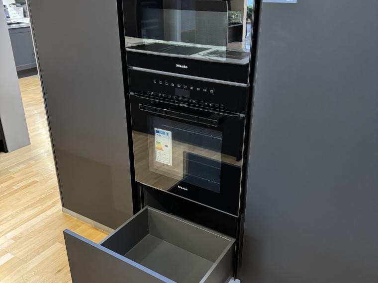 AV2135 GL Schwarz Matt Moderne Eleganz in Schwarz Matt