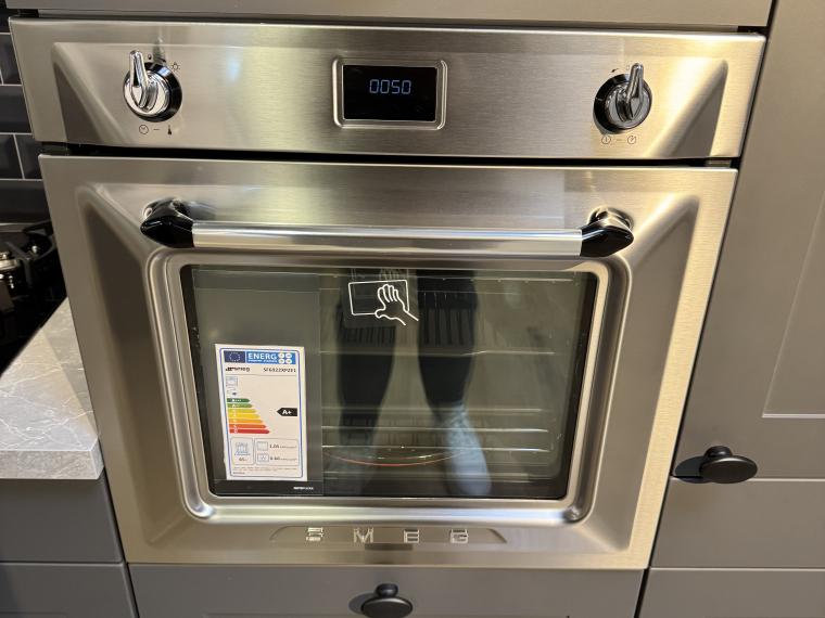 Classic - Lotus Graphit Lotus Graphit mit SMEG Ausstattung
