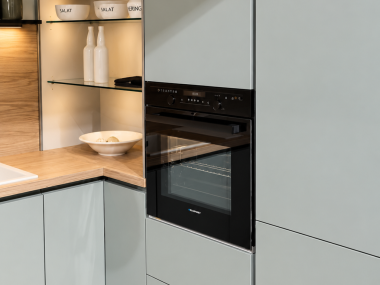 Häcker Designküche Eukalyptus |Neupreis 26.800 €|Jetzt 12.900,-€ Sitzplatz
