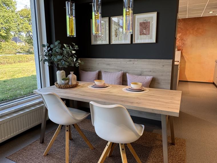 L-Küche mit Sitzbank
