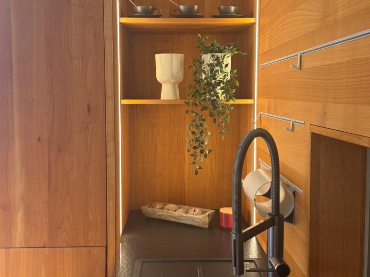 MASSIVHOLZ-KÜCHE AUS KIRSCHHOLZ | SCHREINER-UNIKAT | MIELE | BERBEL | BOSCH | 43.300 € SPAREN!
