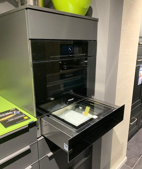 Lack Premium-Ausstattung mit Dekton, Bora professionell zum Online.Preis