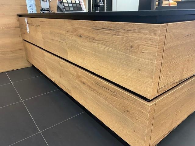 Grifflos edel und Naturstein robust