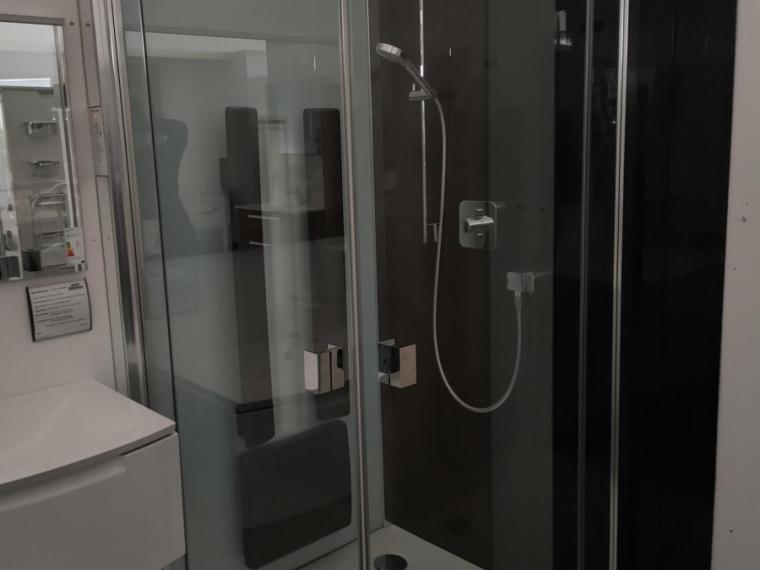 Dusche mit Infrarot