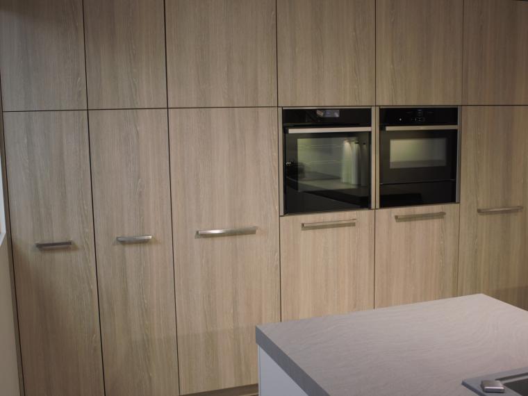 Warme hedendaagse keuken