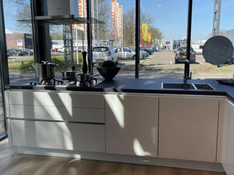 trendy keuken hoogglans wit