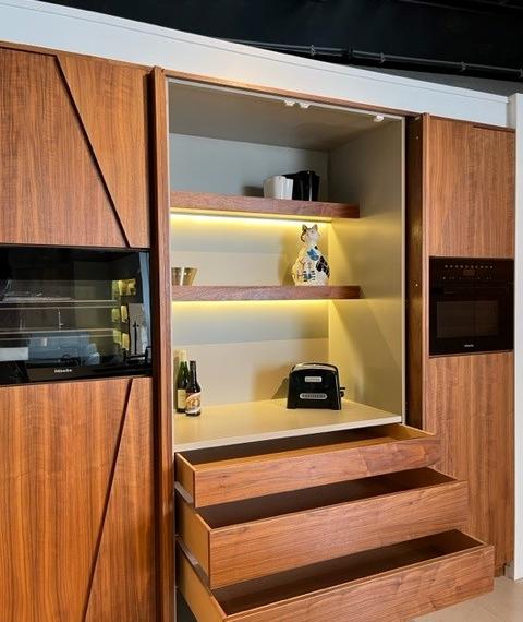 Maatwerk Notenhouten keuken