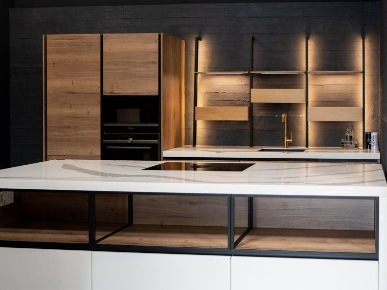 Nobilia havana eiken keuken greeploos met wit eiland