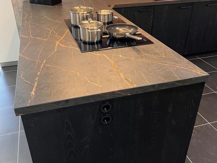 Moderne Keller design keuken in donker hout