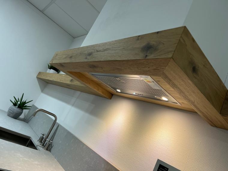 Exclusieve Beda balken-fineer keuken