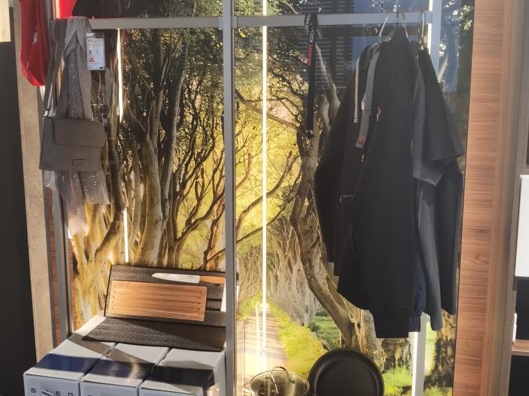 Moderne Garderobe mit Blickfanggarantie