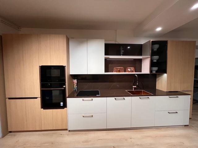 Moderne Einbauküche  Sandgrau Mattlack kombi Feineiche natur Repro