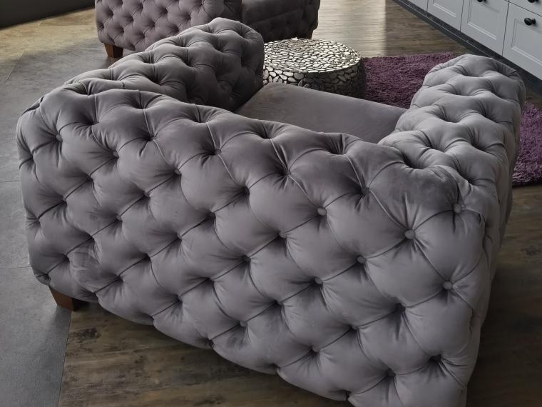 Wohnzimmer wird zum Salon - Sitzgelegenheit für alle Genießer und Designliebhaber