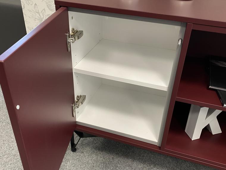 Hochwertiges Sideboard mit Regal