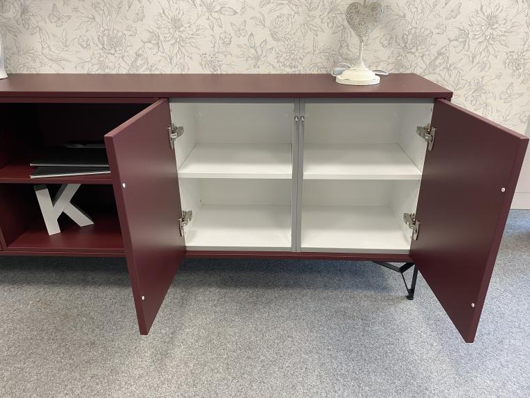 Hochwertiges Sideboard mit Regal