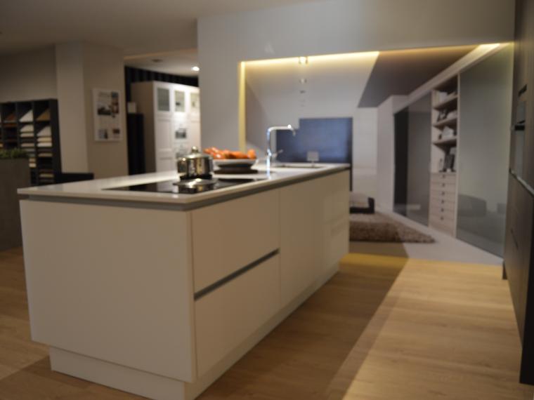 Moderne keuken, greeploos