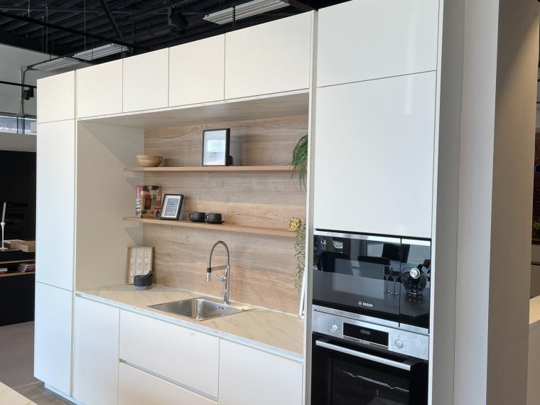 Parallel keuken met eiland