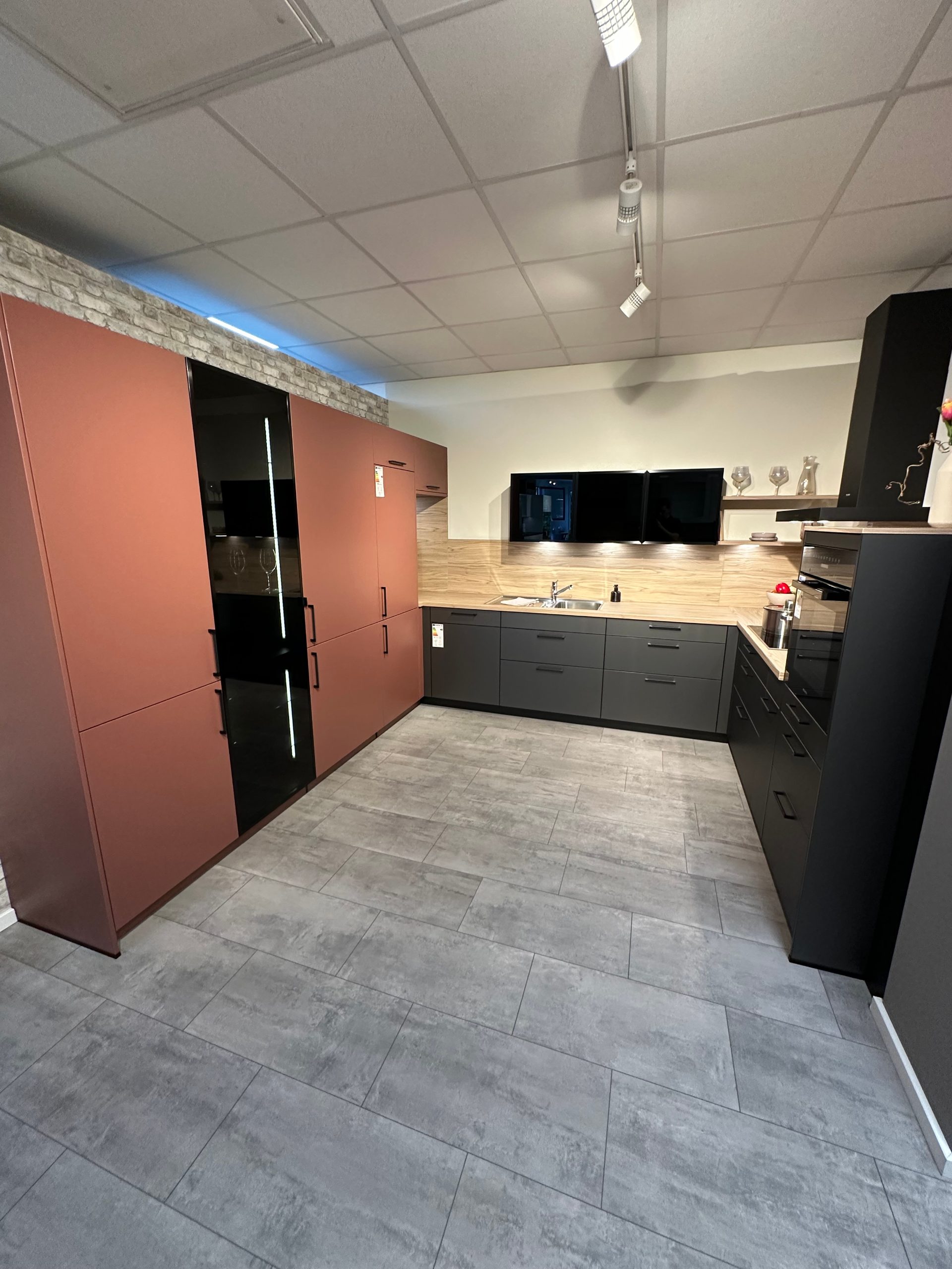 Ausstellungsküche Häcker Smart steinbeige