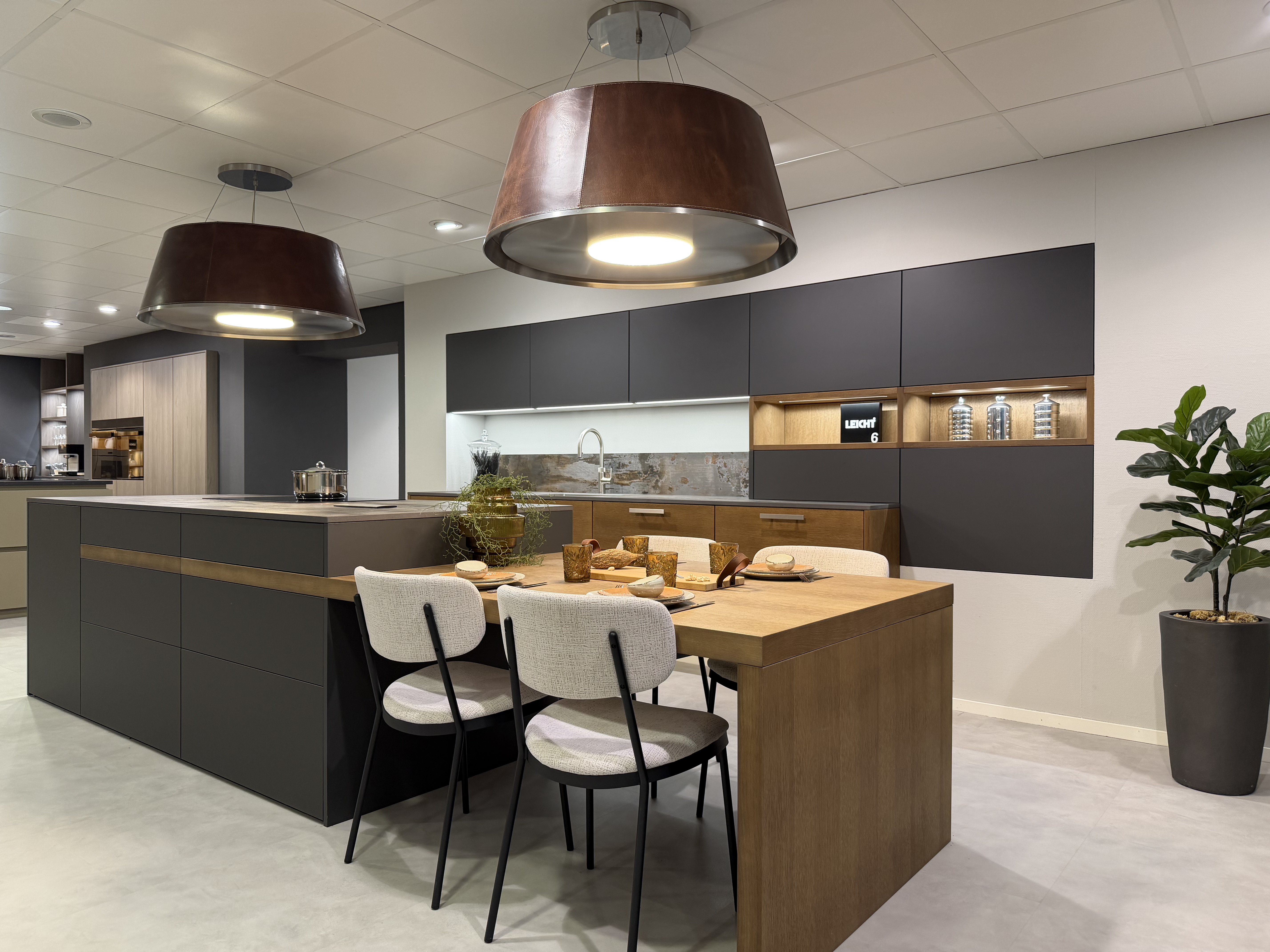 Leicht-Miele-Dekton