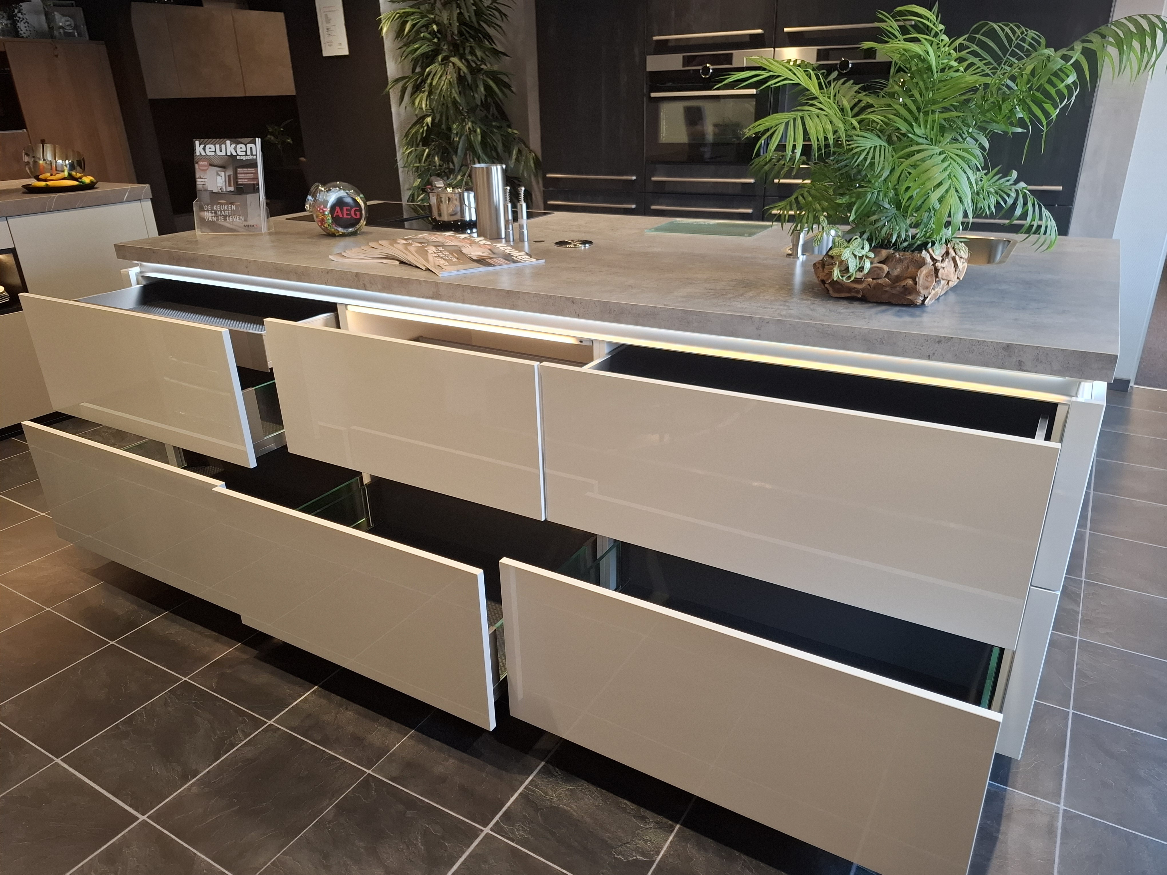 Moderne eilandkeuken
