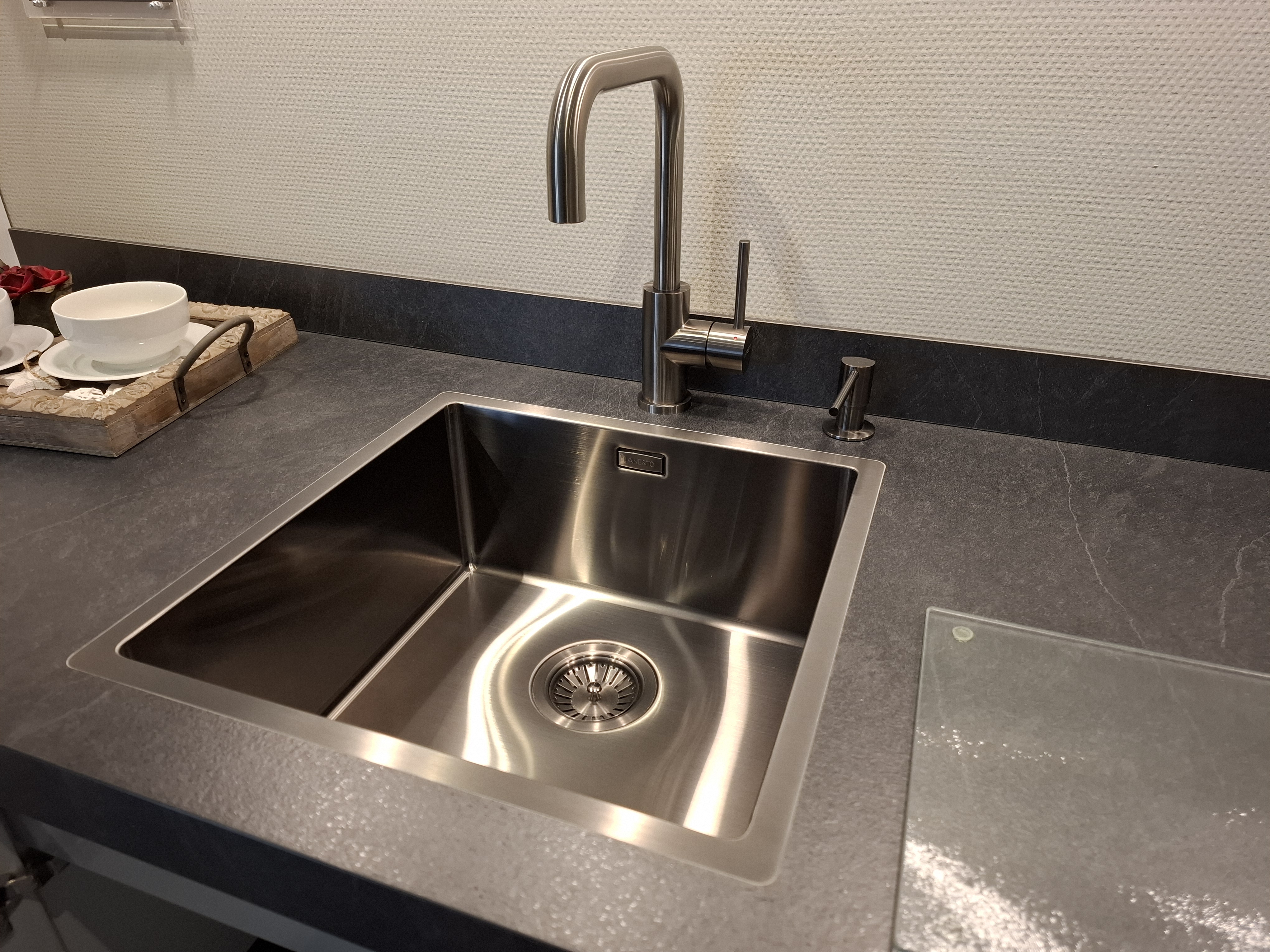 Stoere robuuste grof eiken keuken