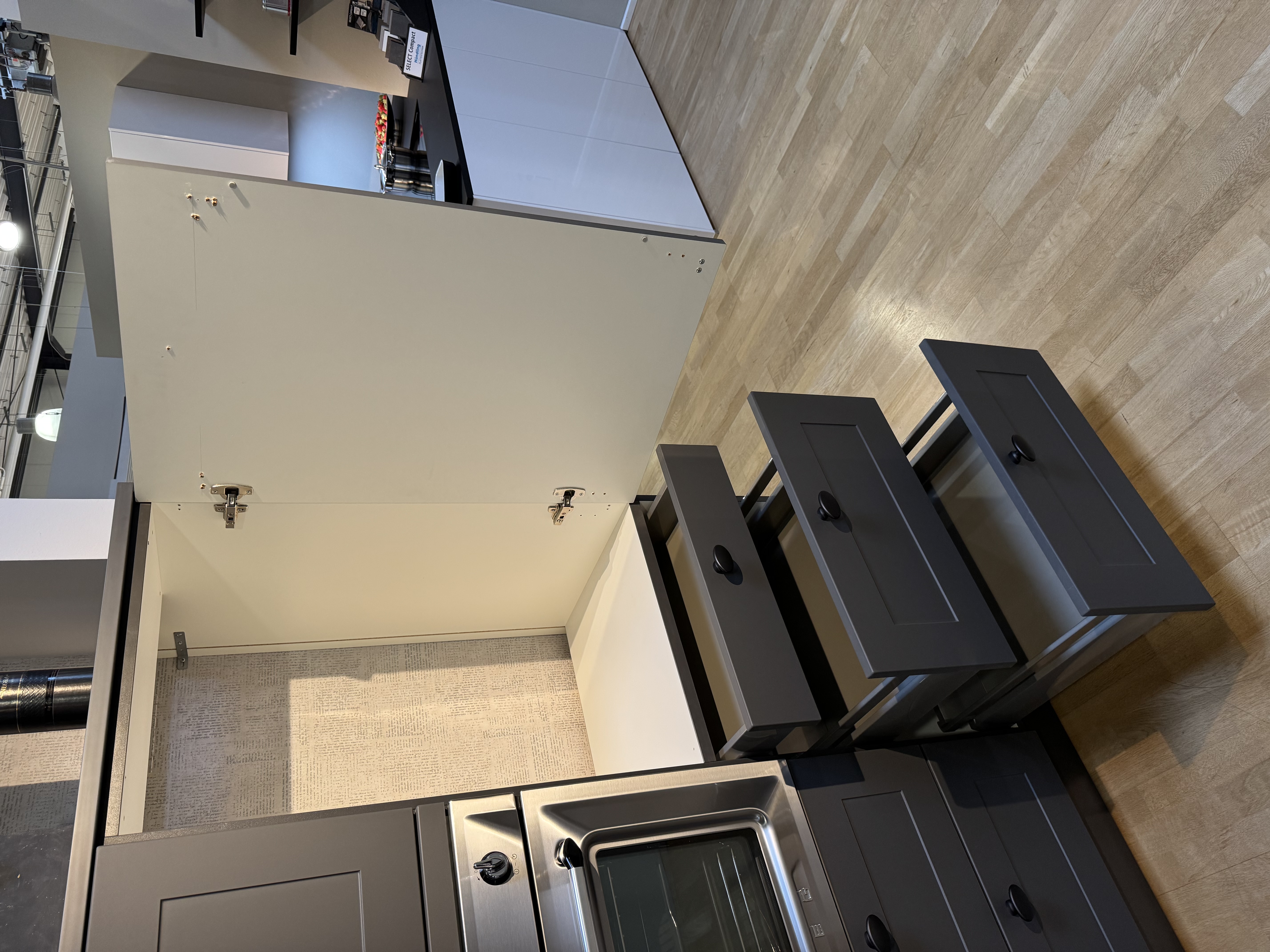 Classic - Lotus Graphit Lotus Graphit mit SMEG Ausstattung