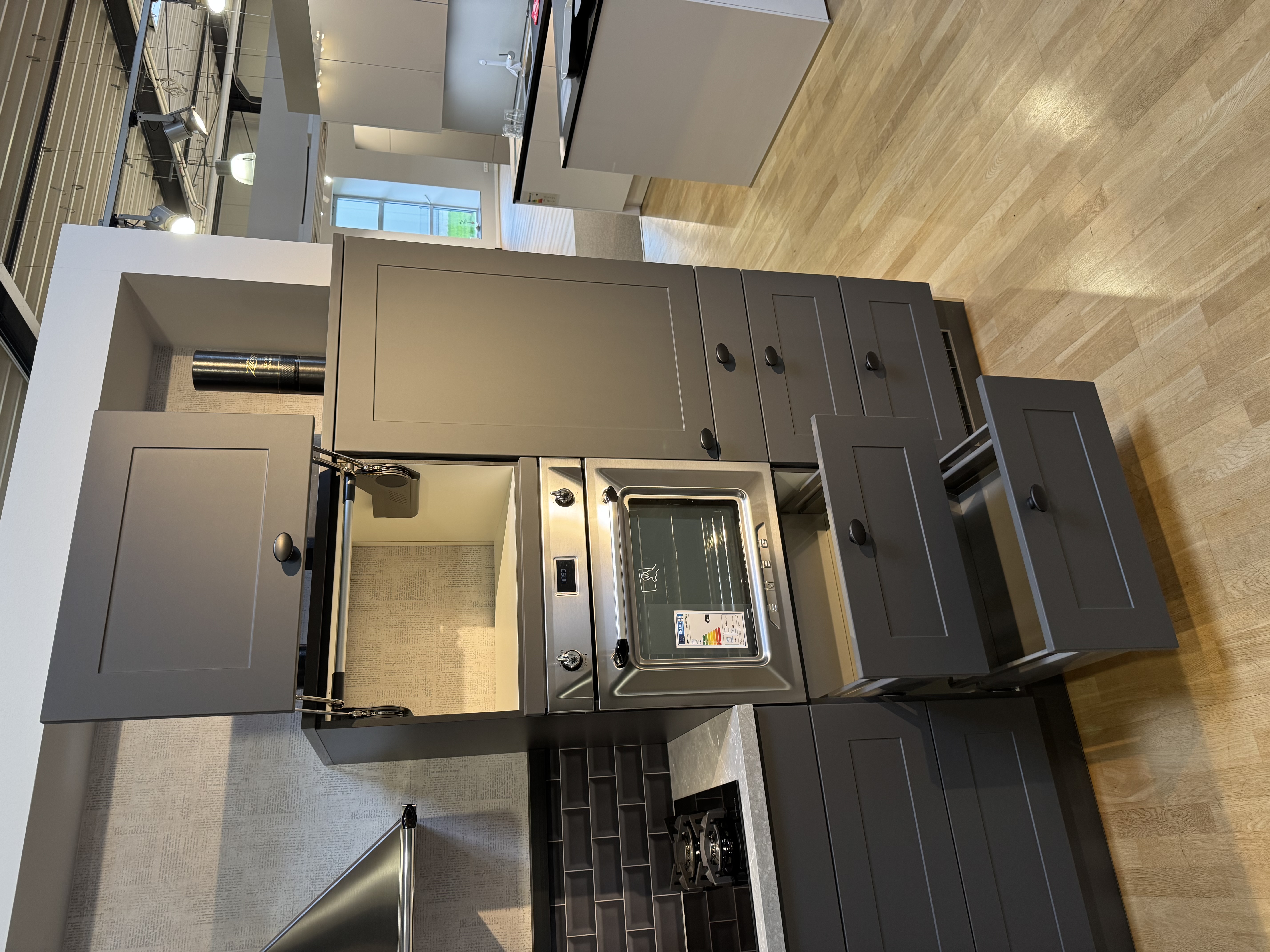Classic - Lotus Graphit Lotus Graphit mit SMEG Ausstattung