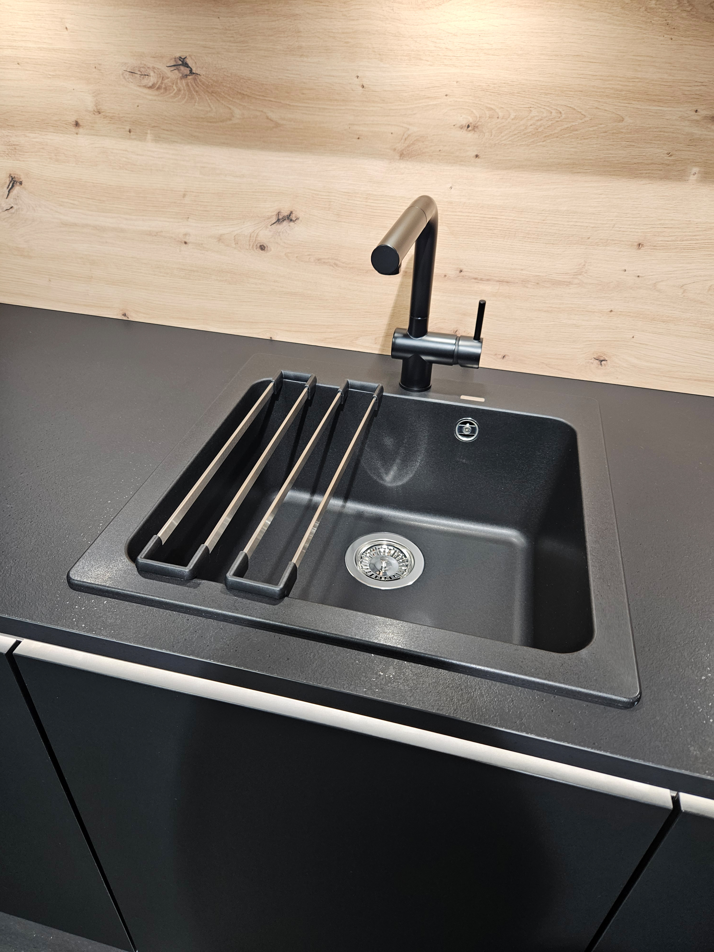 Burger Jette – Musterküche im modernen Design