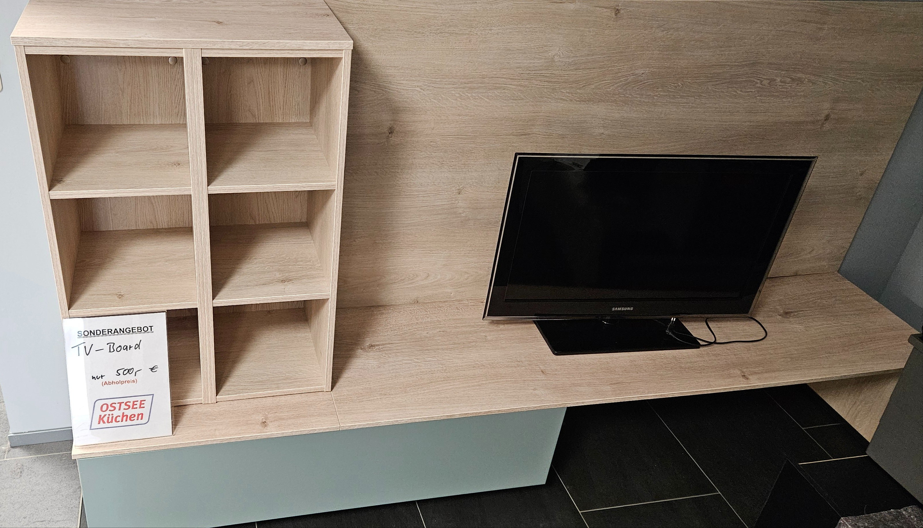 modernes TV-Board