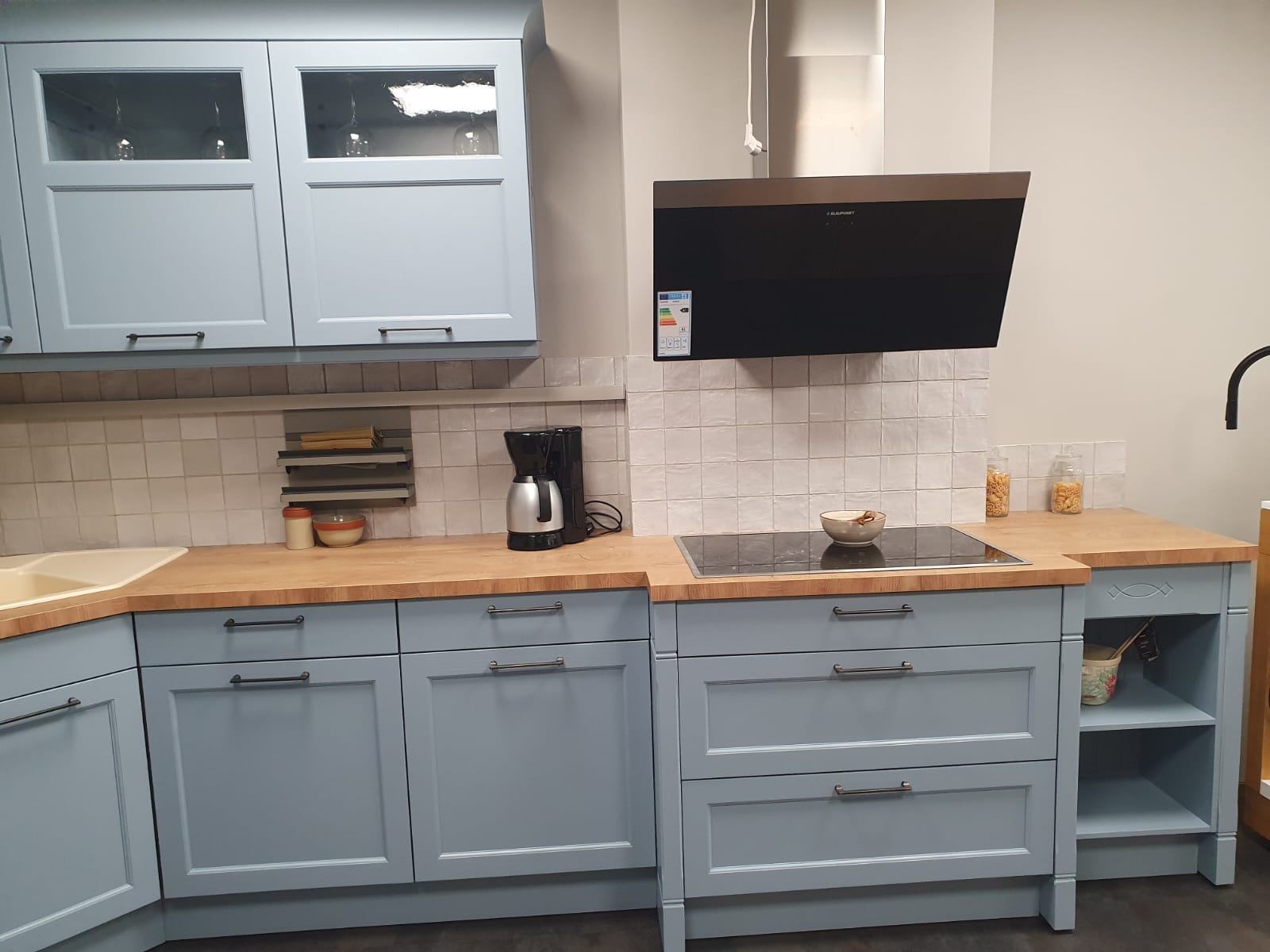 Klassischer Landhausstil trifft moderne Farbgebung