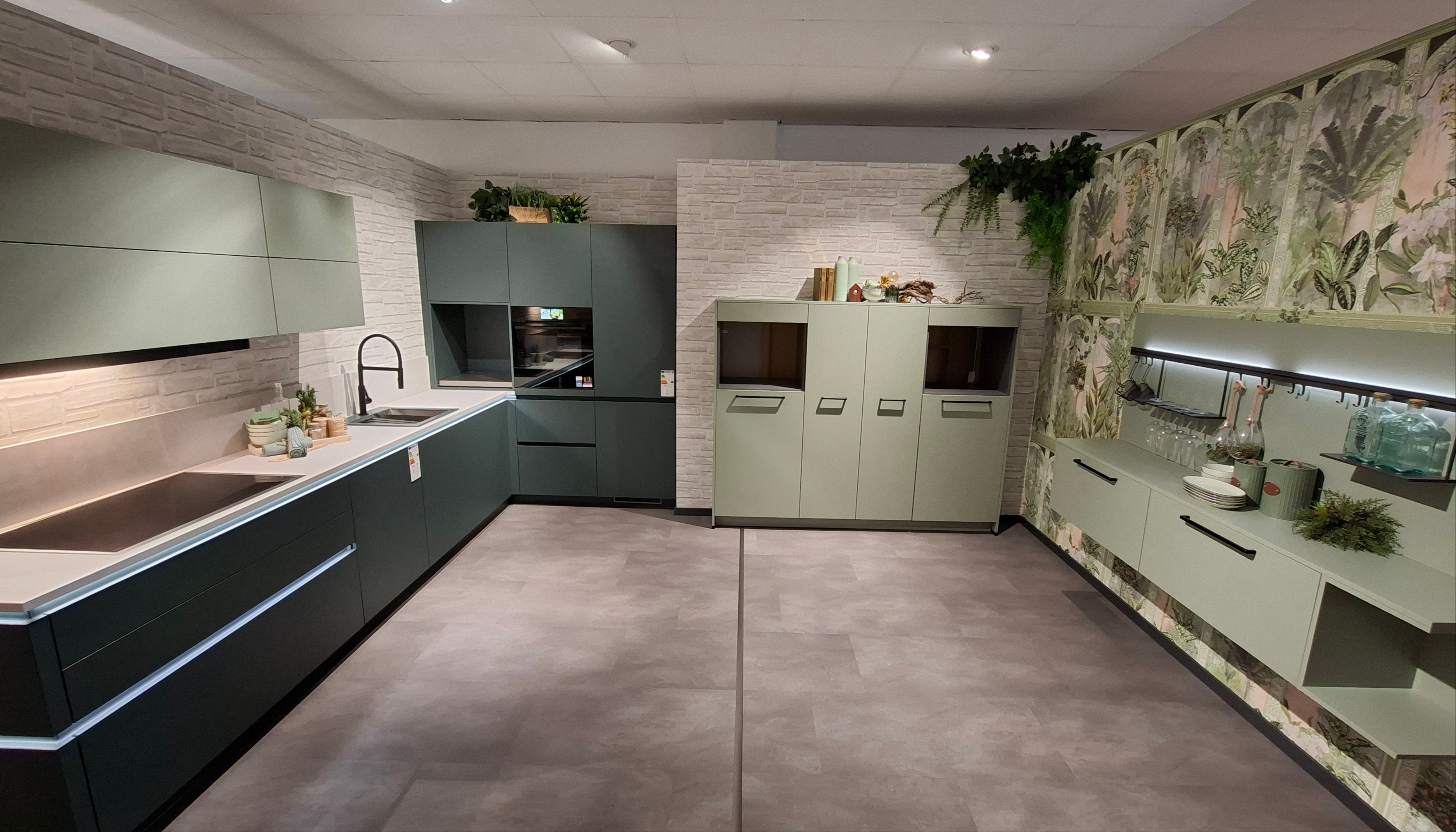 KOJE 12 - Bauformat Grifflos CP & Bosch HNG978QB1: Design trifft Perfektion